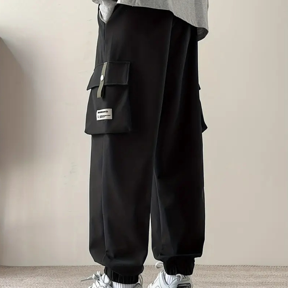 Men's cargo pants relaxed fit with functional pockets - versatile casual trousers for everyday wear