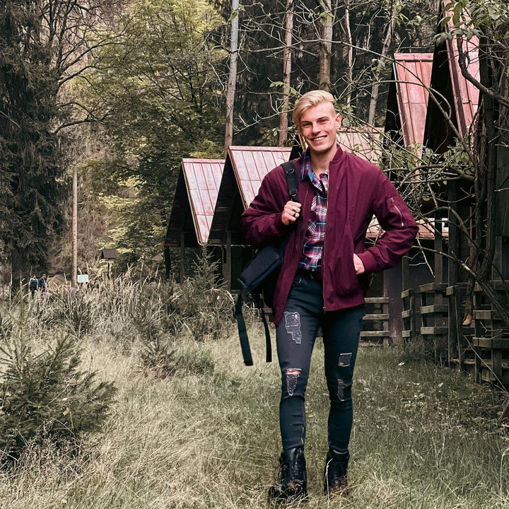 Men's casual bomber jacket lightweight stylish outdoor attire - perfect for layering and everyday wear